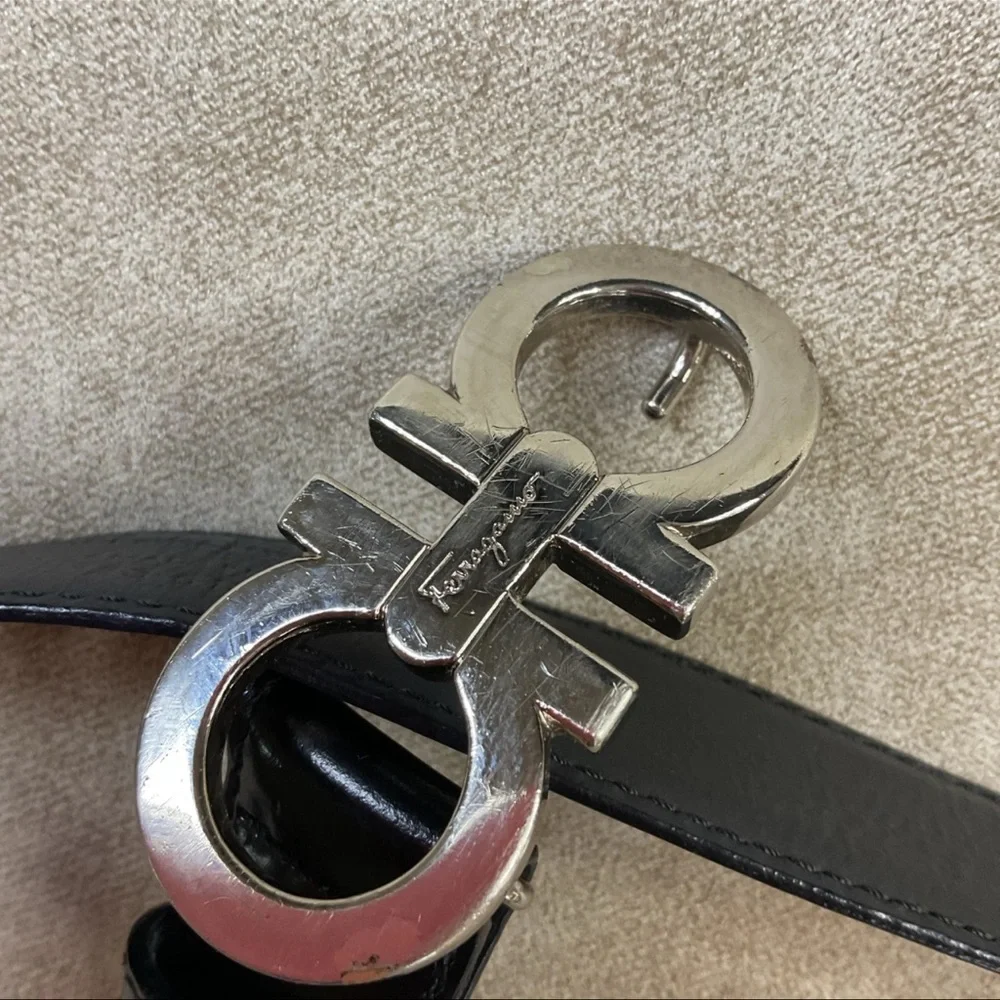 Salvatore Ferragamo Gancini Buckle Black Leather Unisex Belt 34'' waist